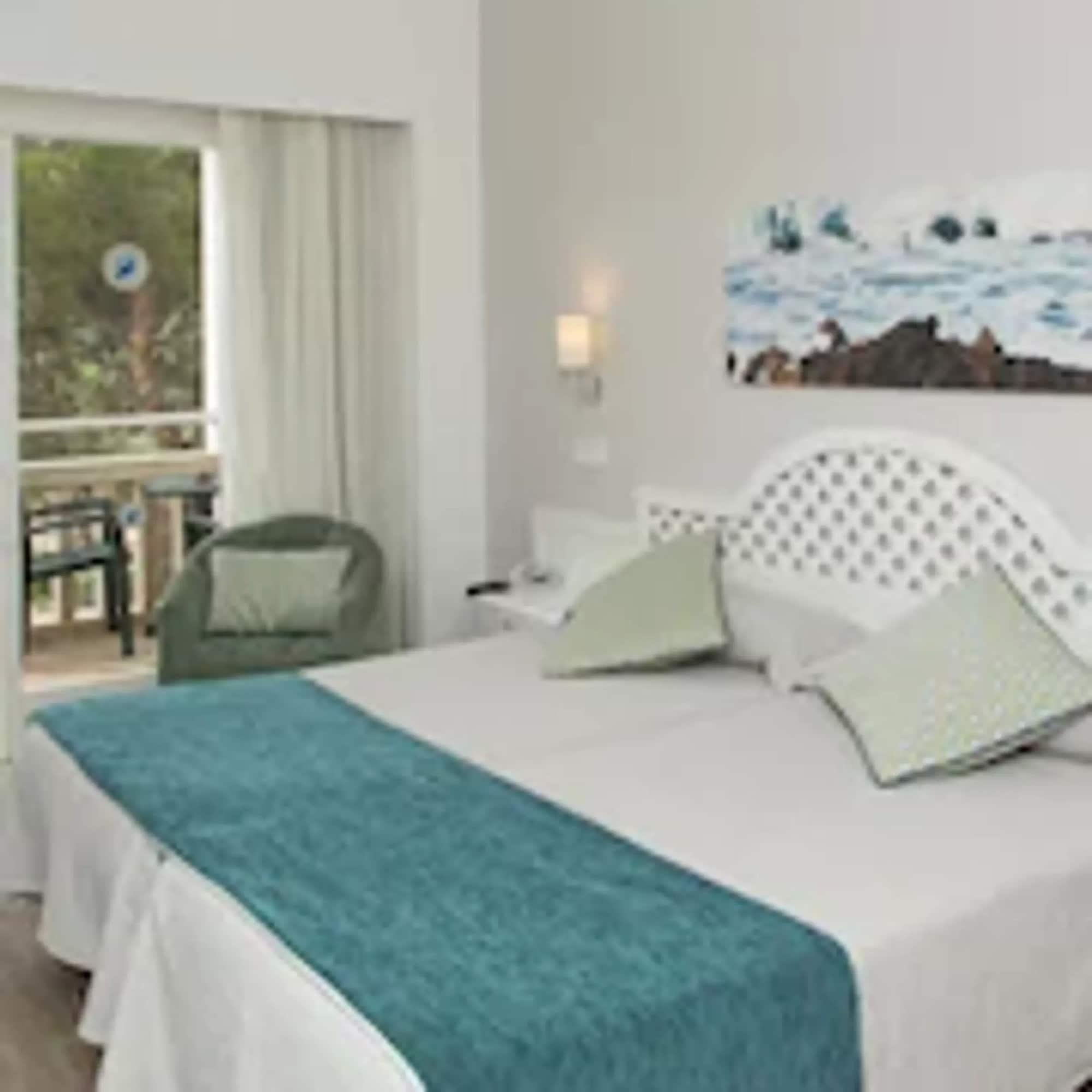 Hotel Pinos Playa Santanyi Exterior photo